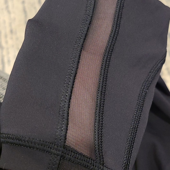 Lululemon Invigorate 7/8 Tight/Legging - Picture 14 of 14